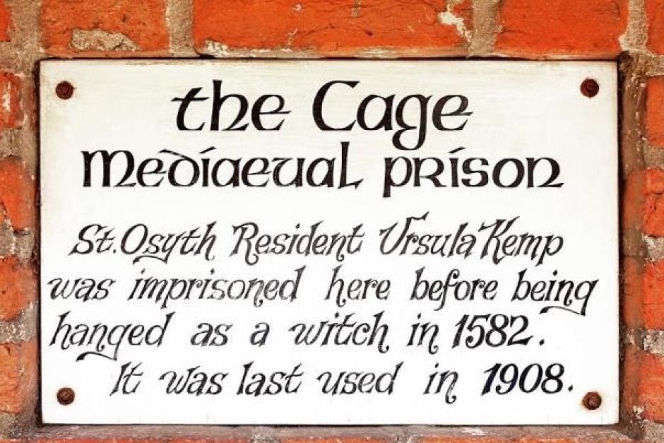 Plaque apposée sur la maison la plus hantée d'Angleterre : The Cage