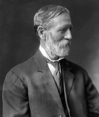 Portrait de Freelan Oscar Stanley vers 1910, inventeur américain et créateur du Stanley Hôtel au Colorado