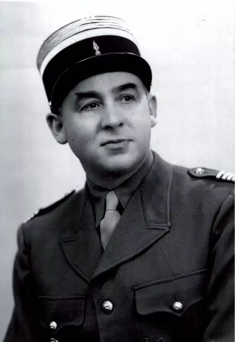 Portrait photographique du gendarme Émile Tizané, enquêteur ayant documenté l’affaire de la maison hantée de la famille Rozier à Seyssuel